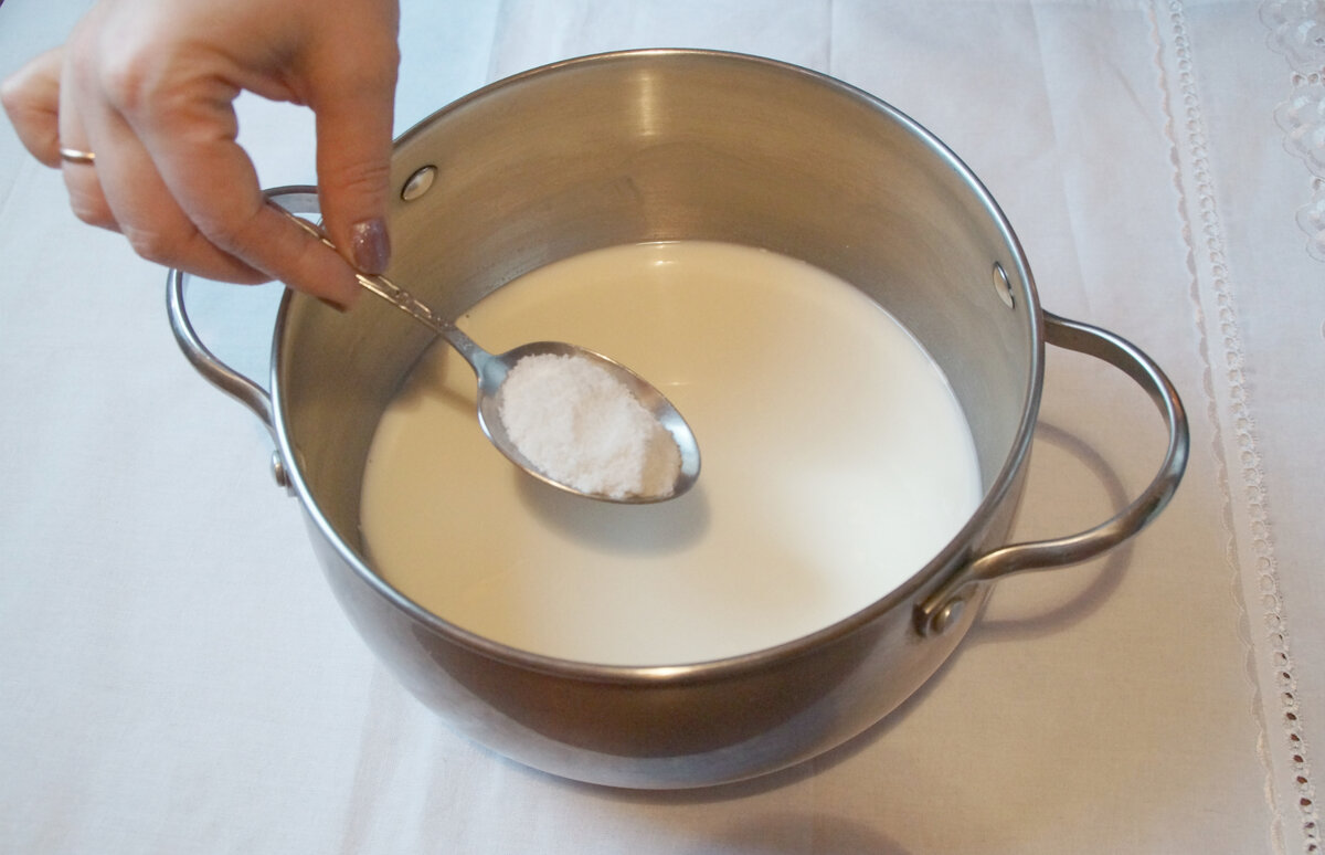 Я научилась готовить вкусный домашний сыр.