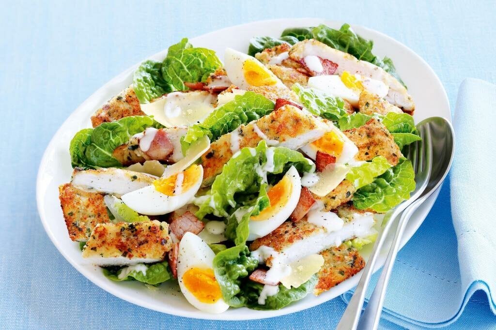 Свежие вкусные рецепты. Цезарь Salad. Classic Caesar Salad. - Салат «Цезарь» (1/180/3).. Салат Романо для Цезаря.