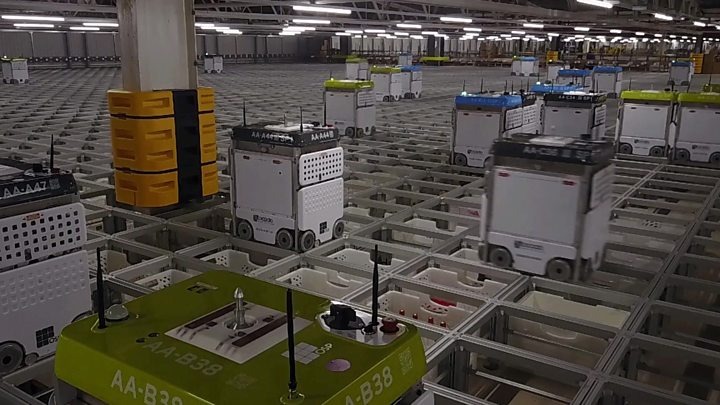 Media captionThe Ocado warehouse run by robots