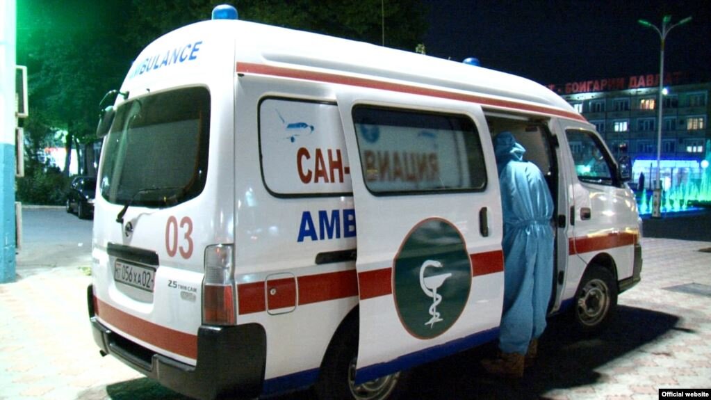 Во многих случаях тела умерших с COVID-19 не позволяют выносить из машин "скорой помощи"