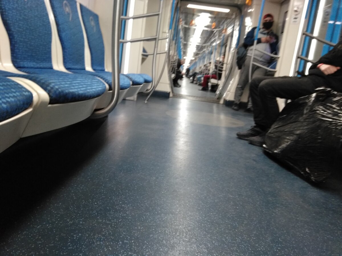 В московском метро.