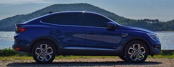 Renault Arkana. Вид сбоку.