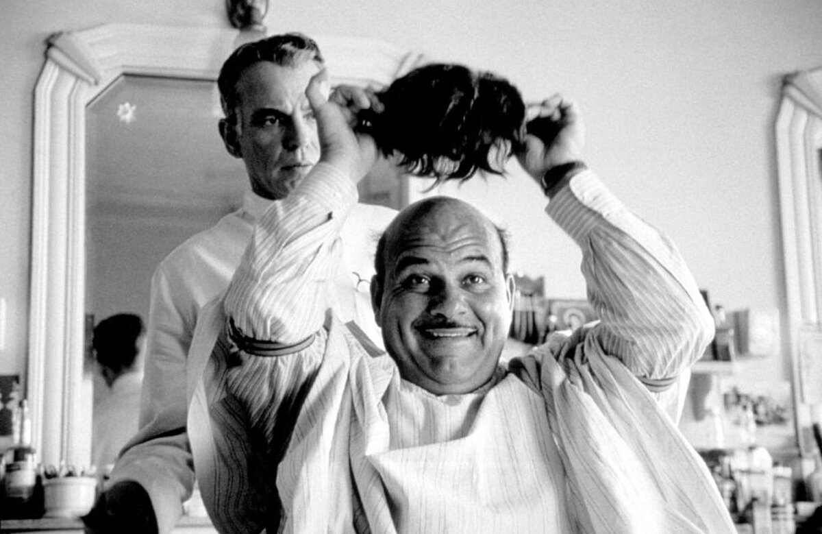 Кадр из фильма "Человек, которого не было"