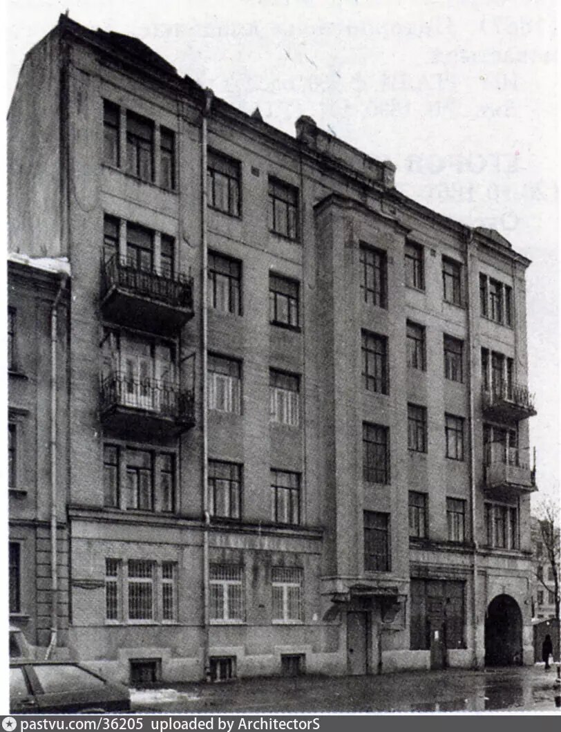 ⏩ ЛИСТАЙТЕ ГАЛЕРЕЮ ⏩ Дом, где находилась первая мастерская Э. Неизвестного (Б. Сергиевский, 18)