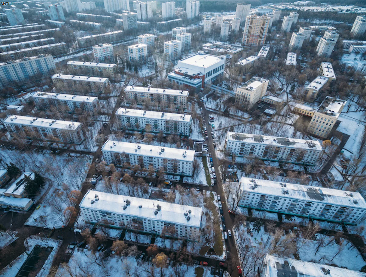 Сталинки, брежневки и хрущевки: плюсы и минусы советской застройки