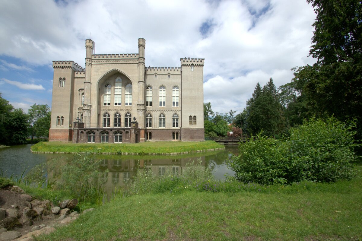 Курницкий замок в Польше