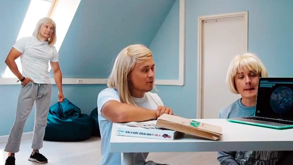 Новости Youtube: пародия Соболева на Плющенко, убили негра, Максим Кац у Егора Жукова