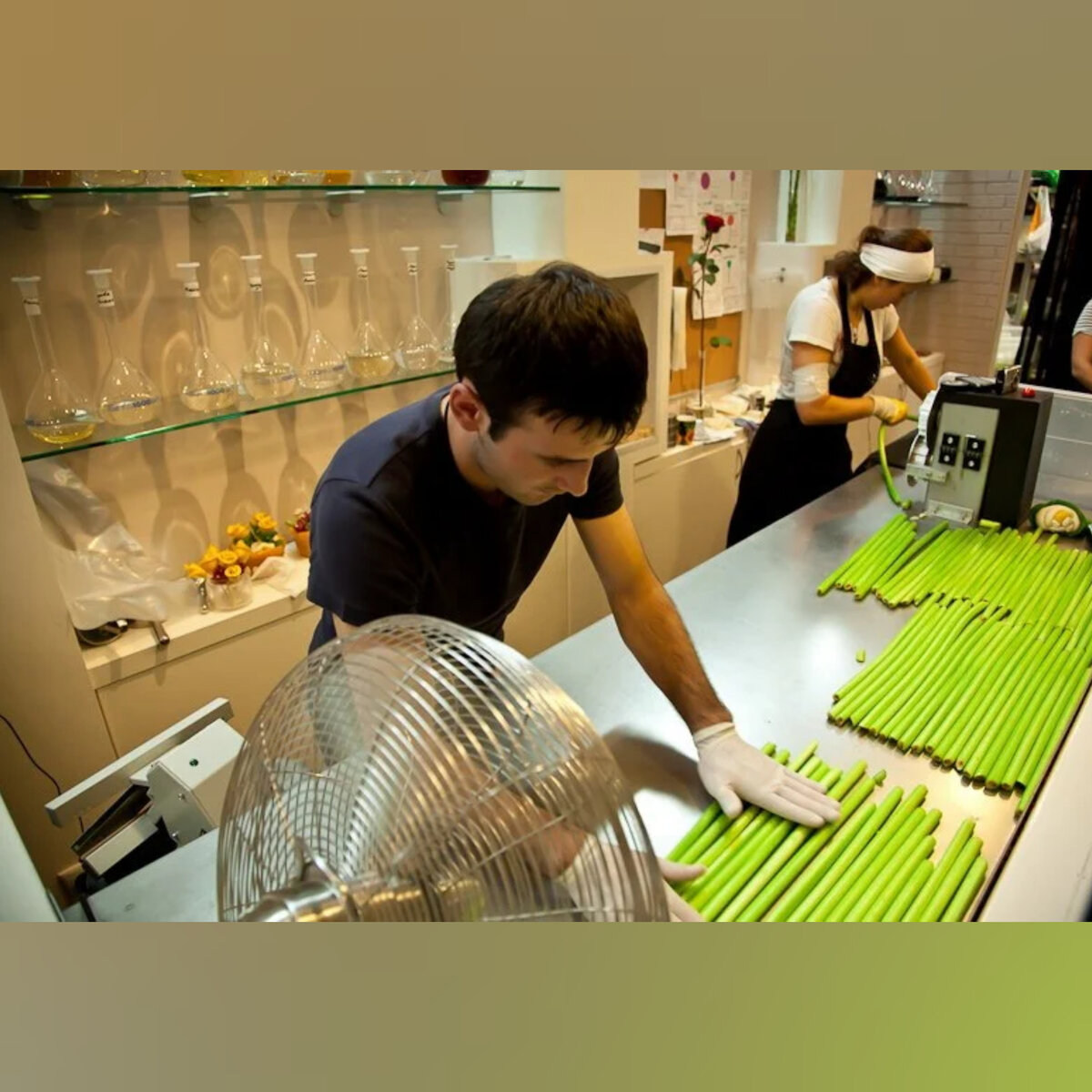 Изготовители карамели. Kak delayut. Этапы процесса изготовления бумаги. Линёвский консервный завод. Как делают бумагу кратко.