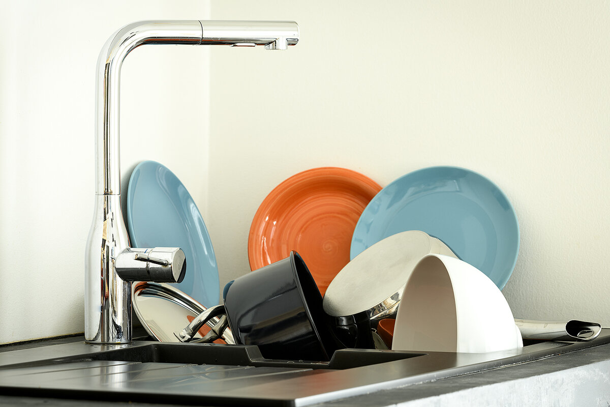 У каждого на кухне множество разной посуды. Часто ли то что удобно еще и полезно.