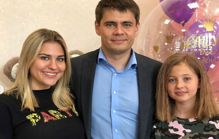 Сергей Боярский с дочерьми