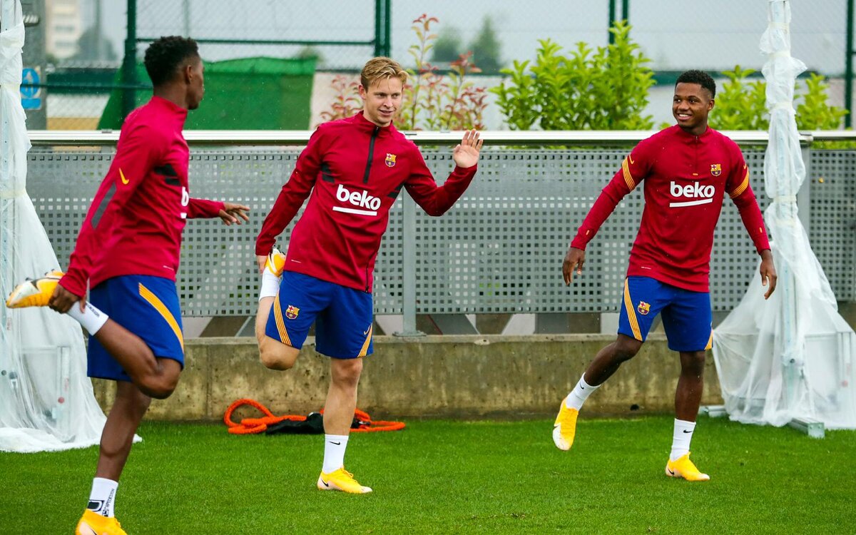 Источник фото twitter.com/FCBarcelona