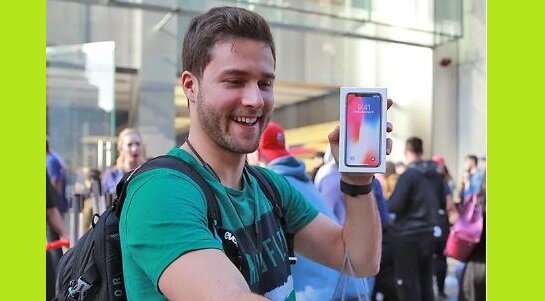 я купил Лучший смартфон 20 года (хоть какая-то радость)