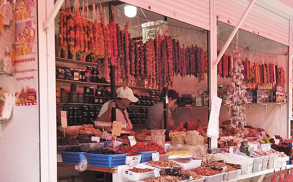 Чучхелу продают и на рынках Анапы