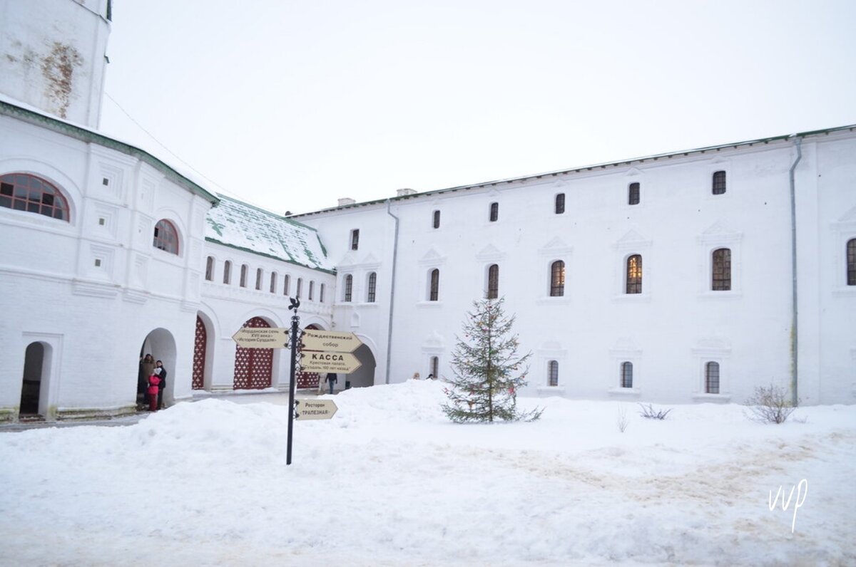 внутренний двор Суздальского Кремля