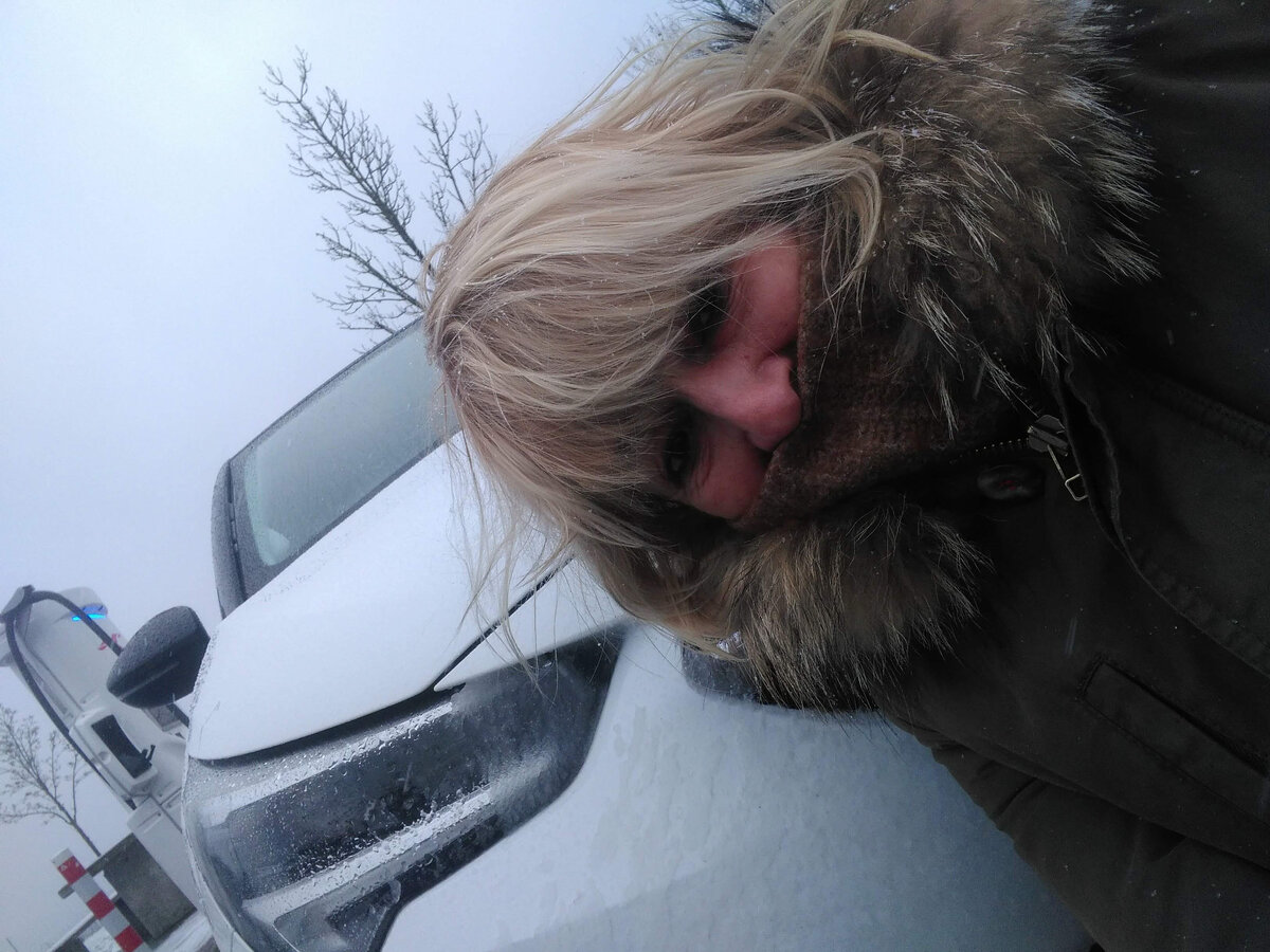 С электромобилем вы вместе переживаете хорошие, а иногда и плохие времена. Холодная погода также влияет на Opel e-Corsa зимой, и запас хода может снизиться на 10–30 процентов.