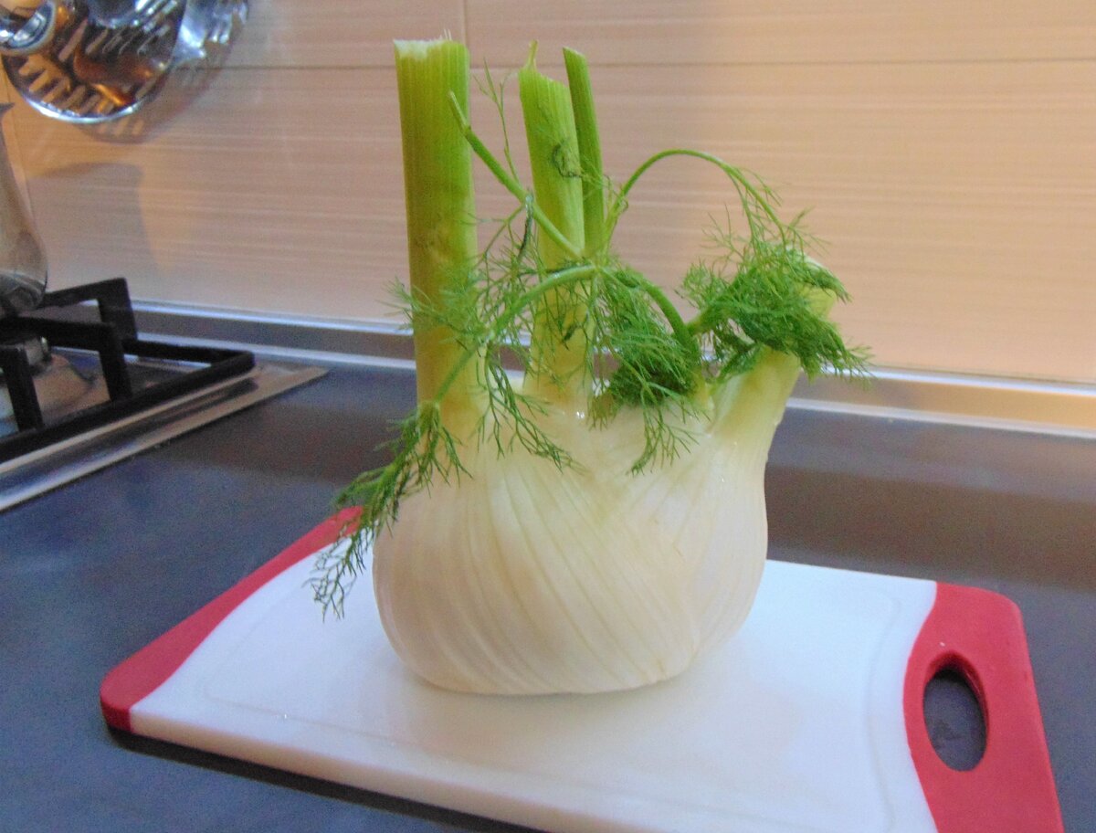 Итальянский салат из апельсинов и фенхеля, приготовление-1. фото автора.