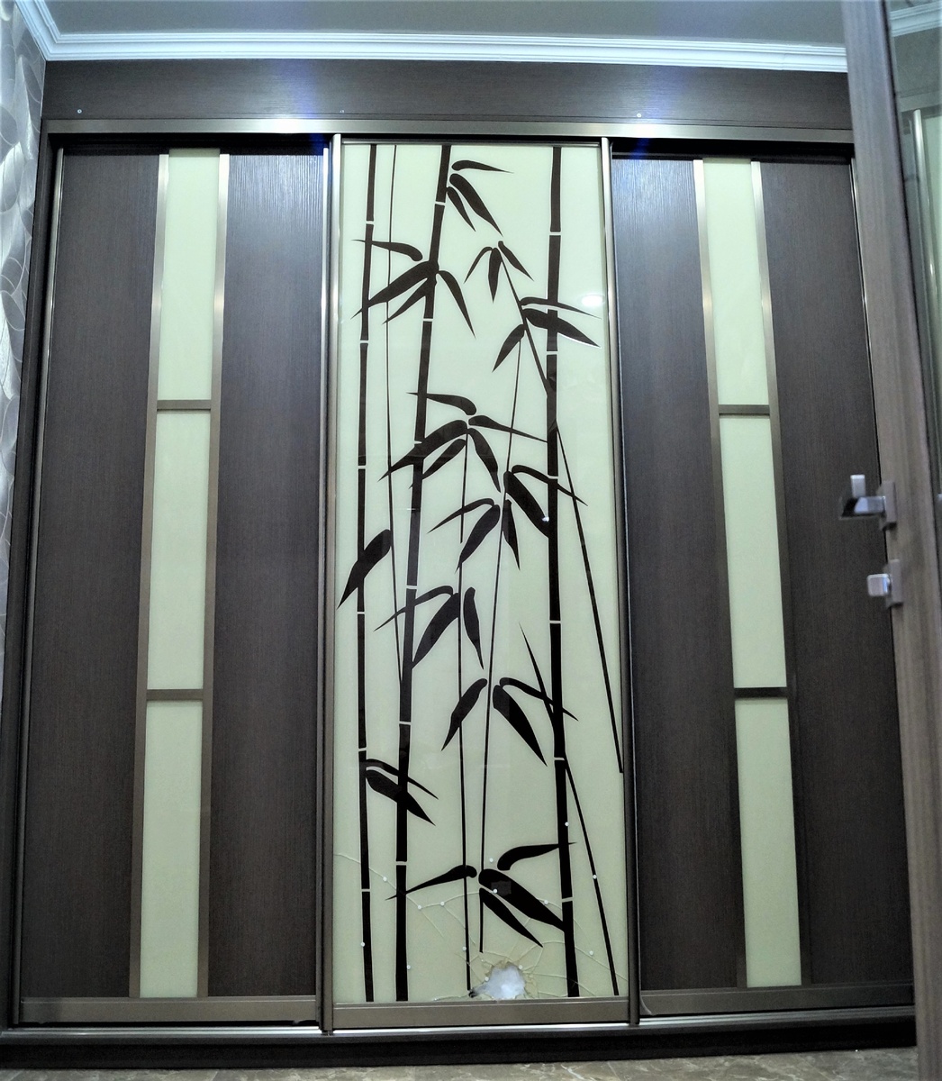 Так выглядел наш шкаф до покраски