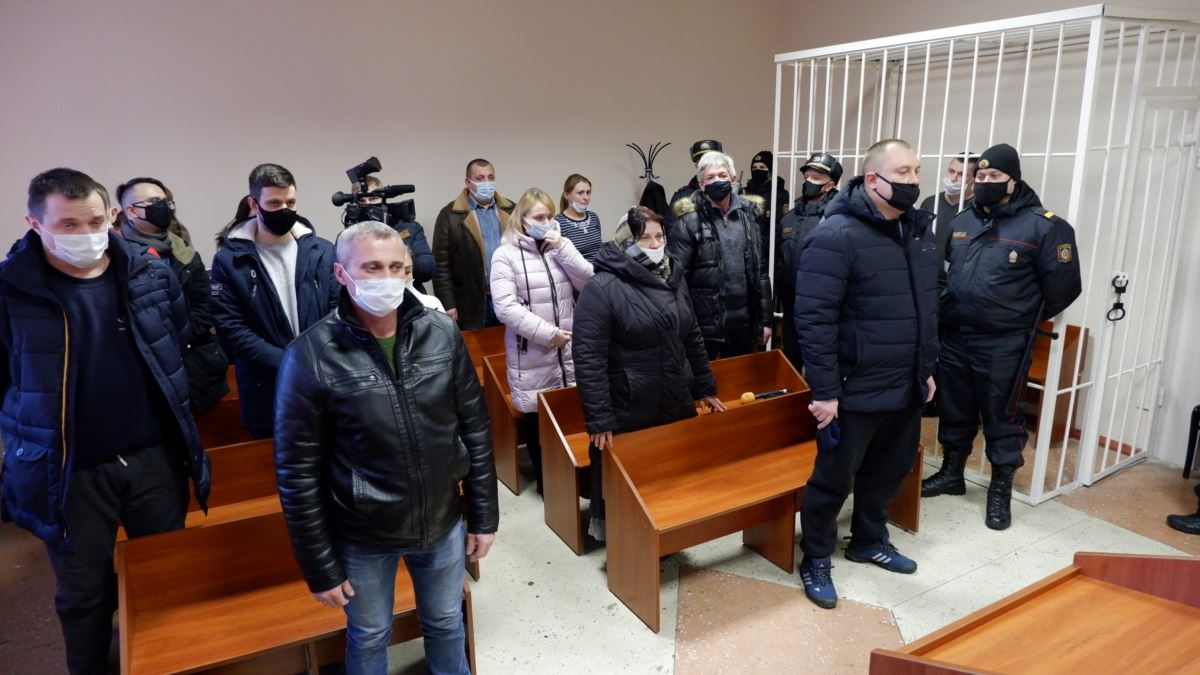 Приговоры вынесены за попытку организовать политическую забастовку на эмоциях от противостояния власти и оппозиции после оглашения результатов выборов