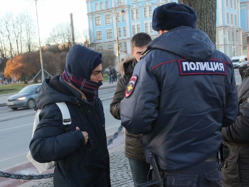 Штраф за отказ предъявить паспорт – законно ли это