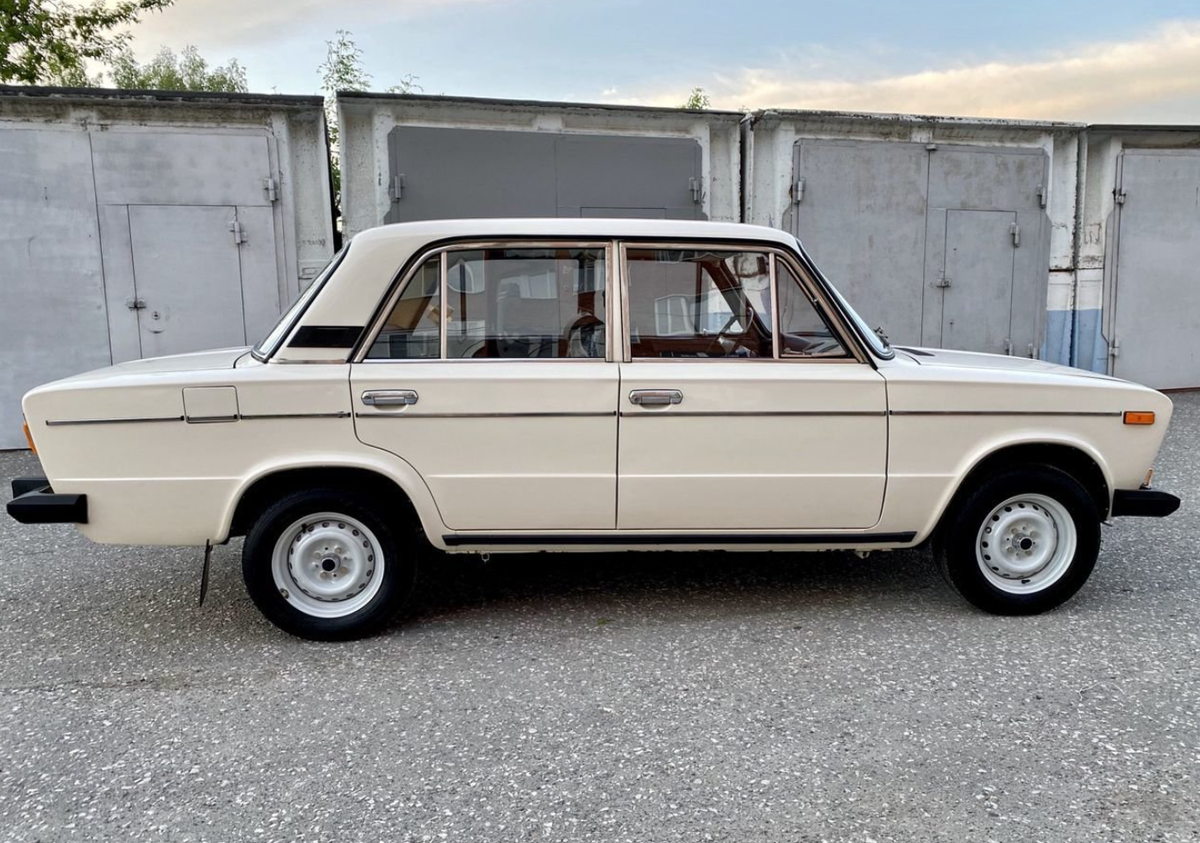 ВАЗ-2106 1997 года выпуска. Фото с сайта Авито.ру >>>>