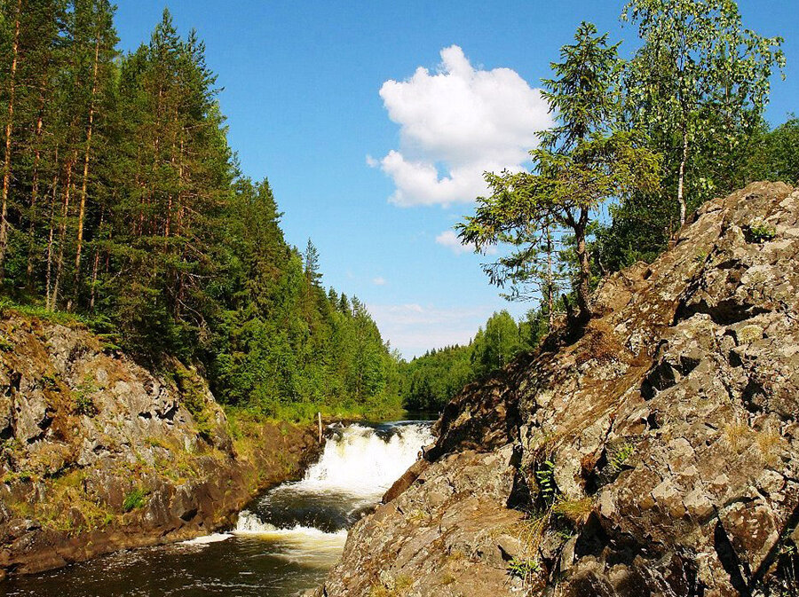 Водопад Кивач (Автор фото неизвестен. Знаете его? Сообщите об этом в комментариях)