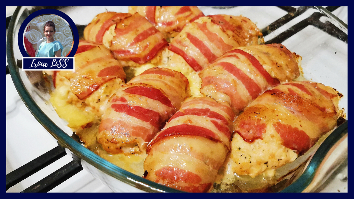 КУРИНЫЕ КОТЛЕТЫ С НАЧИНКОЙ В БЕКОНЕ – рецепт сочных котлет из куриного фарша с сыром в духовке