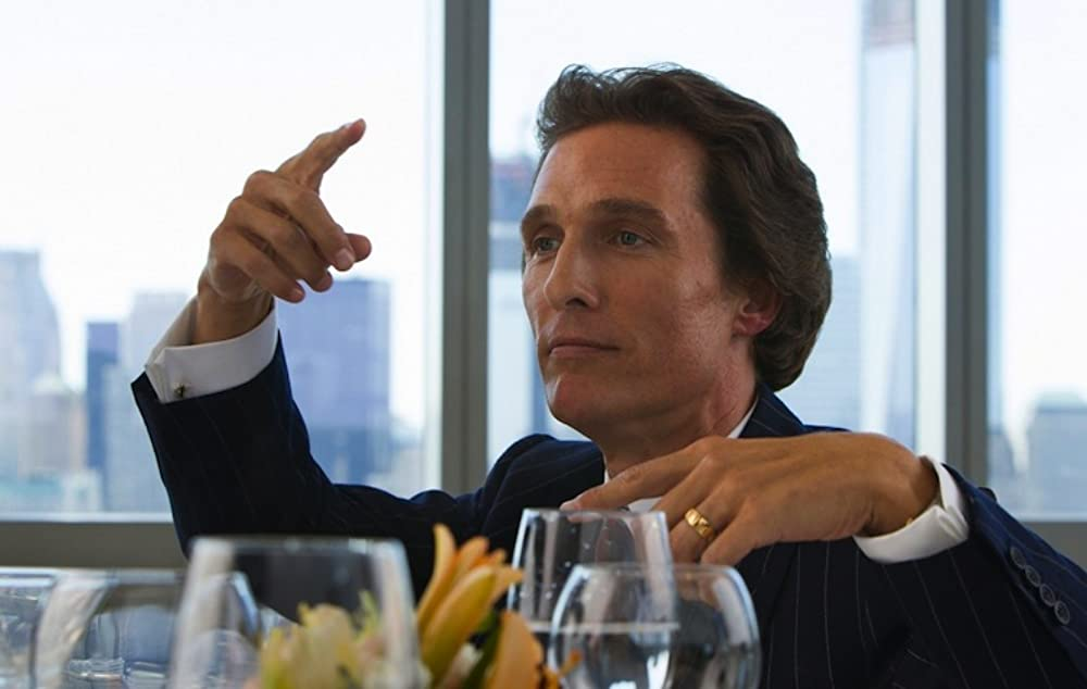 Кадр из фильма The Wolf of Wall Street. Режиссер: Мартин Скорсезе. Оператор: Родриго Прието. Производство: Appian Way, EMJAG Productions, Red Granite Pictures, Sikelia Productions. Показ в России: West 