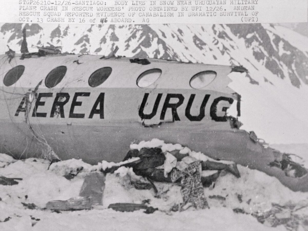    Остатки авиалайнера, разбившегося в Андах. 1972 годGetty Images