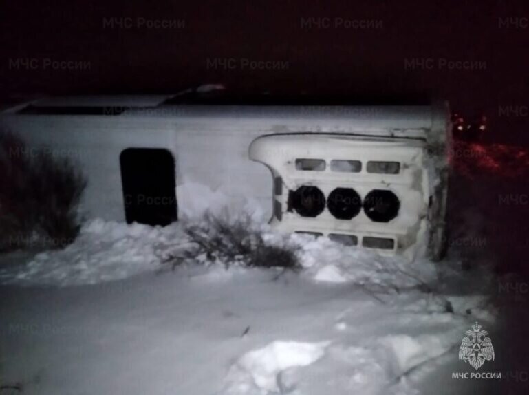    В Оренбуржье слетел в кювет пассажирский автобус, в котором находились 14 человек Кристина Просвиркина