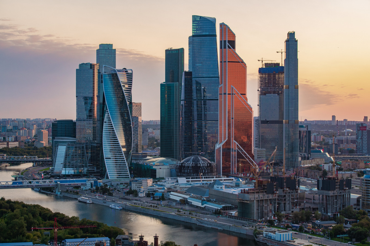 Английский в москва сити. Москоу Сити башни. Здания Москоу Сити. Башня Санкт-Петербург Москва Сити.