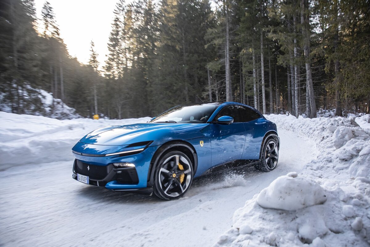 Феррари SUV 2023