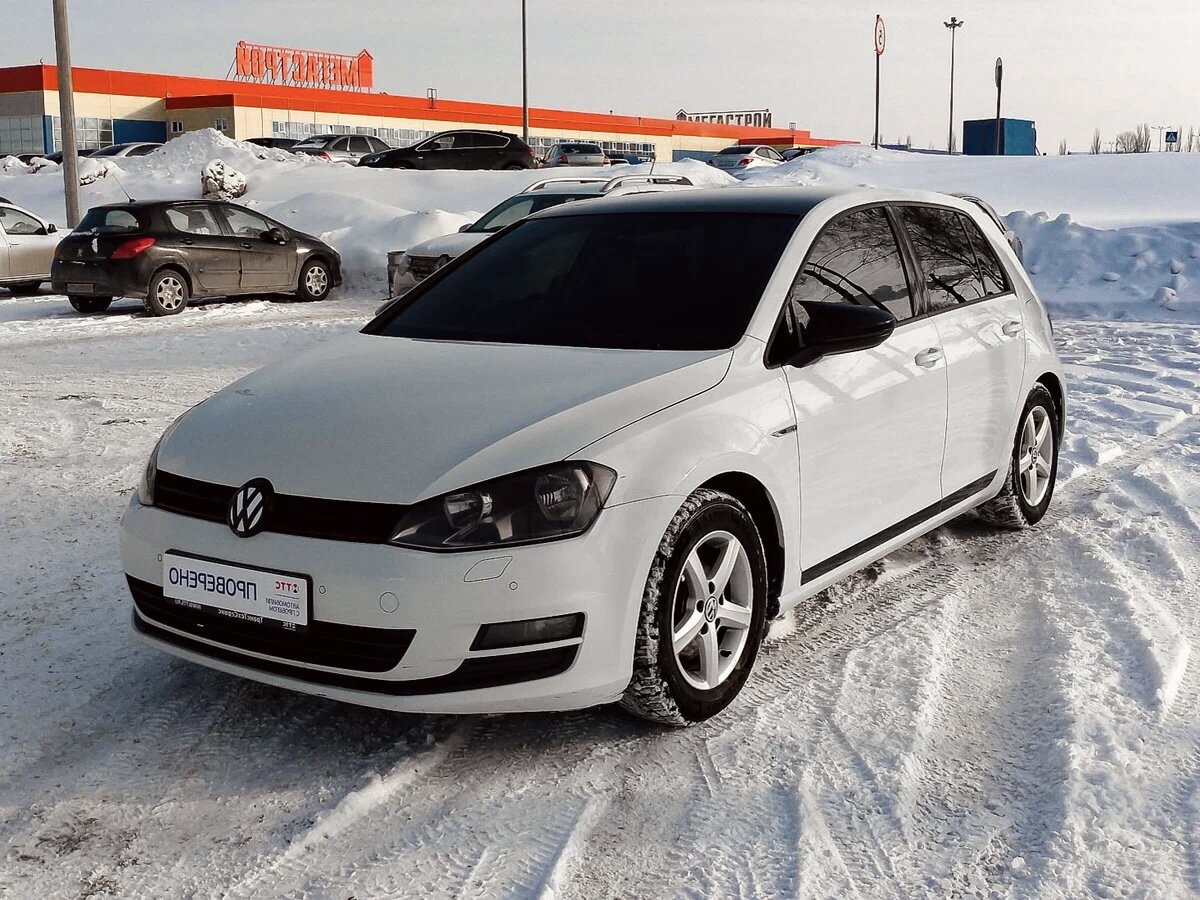 Volkswagen Golf 2015 года выпуска