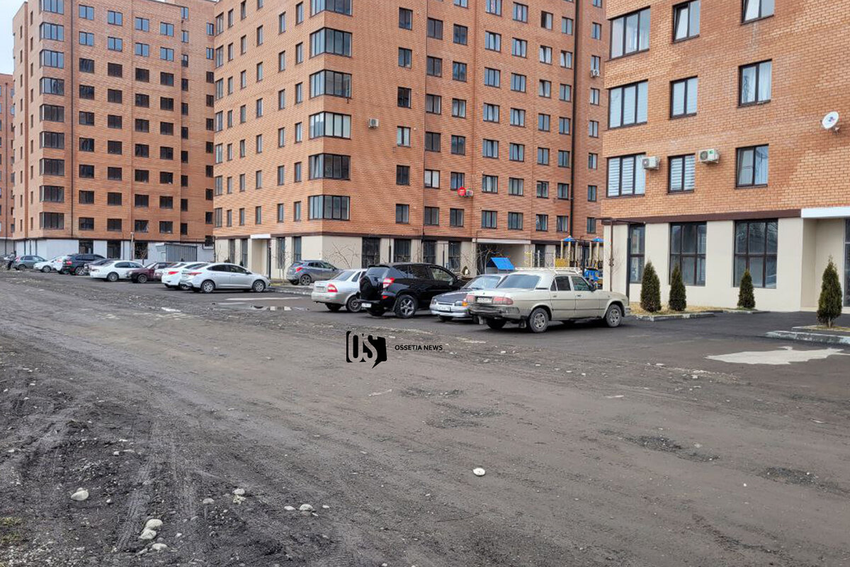 Жители улицы Братьев Темировых во Владикавказе пожаловались на отсутствие дороги