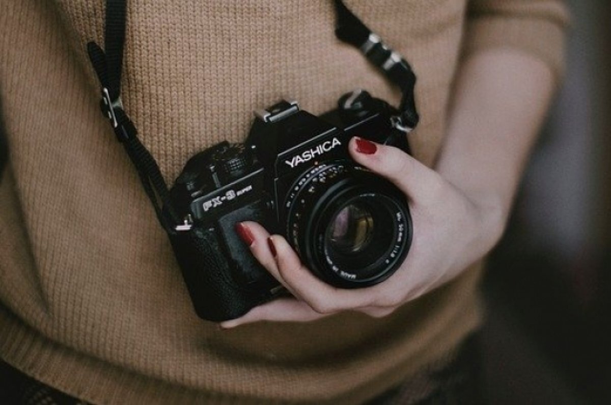    Фотограф в Оренбурге облила недовольную клиентку моющей жидкостью.
