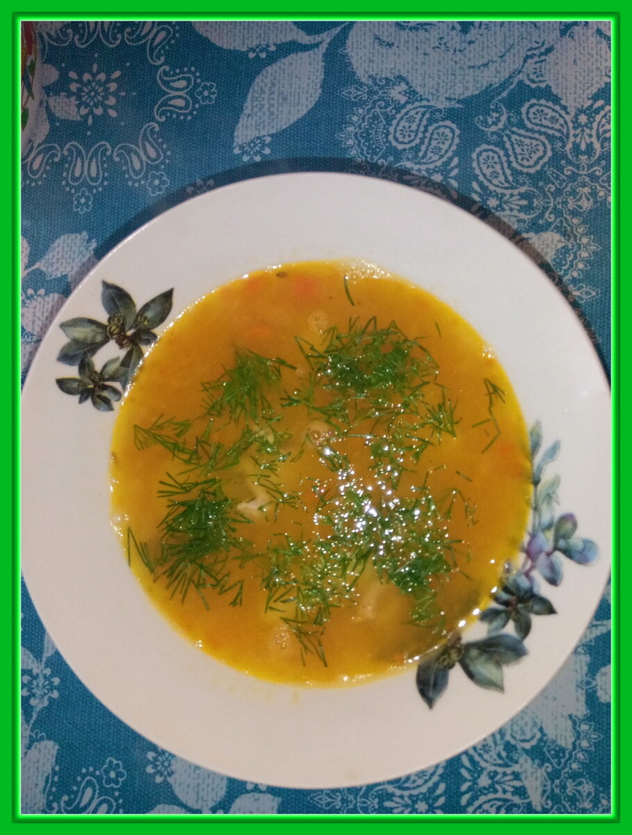 Суп получился очень наваристый, значит лучше горох замачивать подольше)У меня стоял почти сутки в воде)-но то много, сразу говорю)