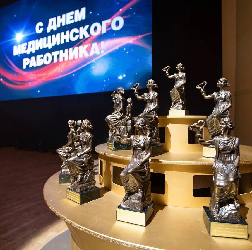    «Вы — наши герои». Денис Паслер поблагодарил врачей Оренбуржья за спасенные жизни Андрей Севостьянов