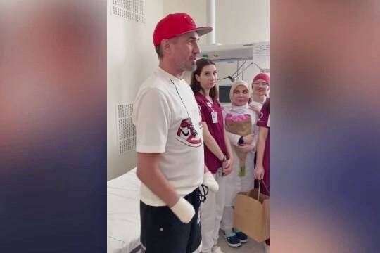    Фигуриста Романа Костомарова выписали из больницы спустя почти полгода