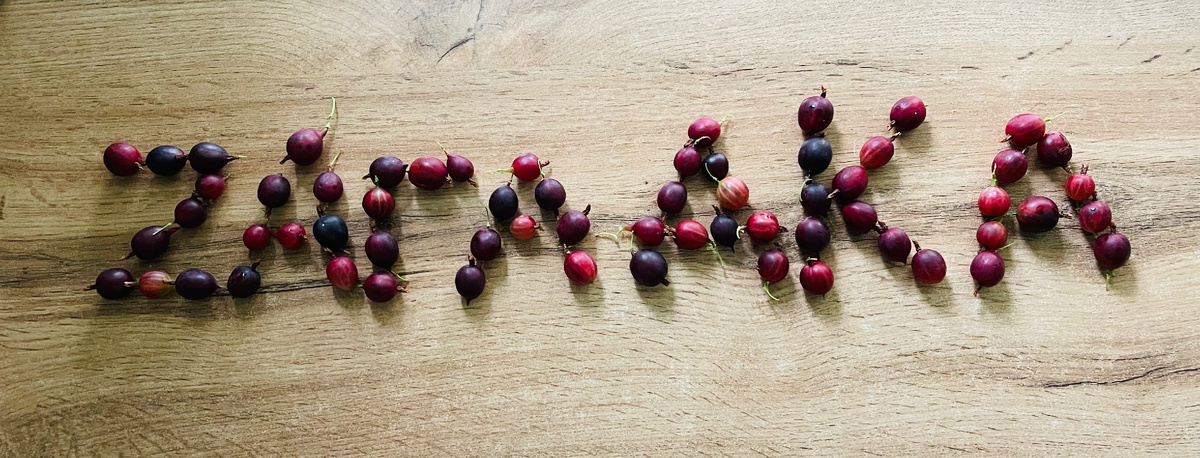 Из чего выложено слово?