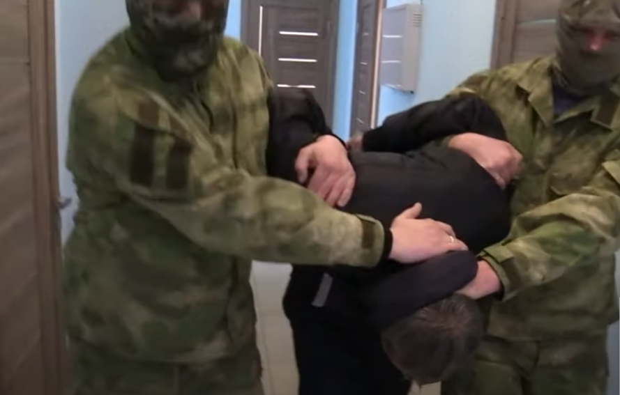 Диверсанты в ливнах. Поимка украинских диверсантов. Реклама на дороге. Диверсанты в ливнах. Диверсант | элитный отряд.