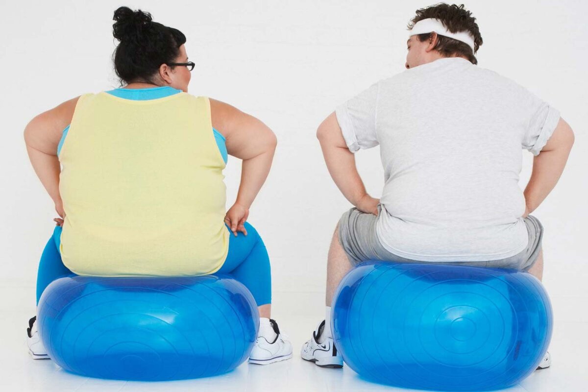 полные люди. женщина с большим лишним весом. He is overweight. He is overweight. люди с избыточным весом.
