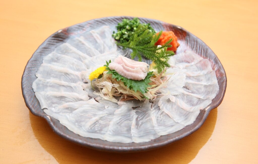                                                                 Сашими из фугу.