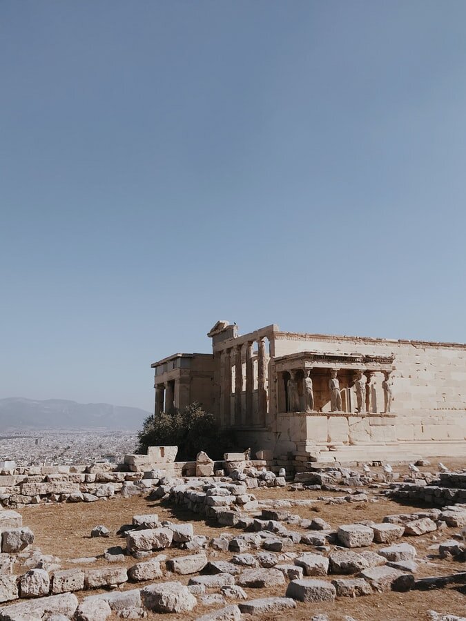 https://unsplash.com/photos/ln7K1GuFnys
