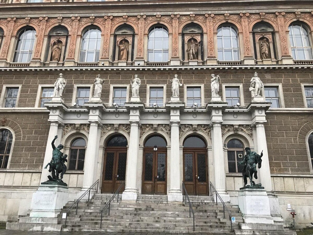 Если понравилась статья - ставьте лайк и подписывайтесь на канал!