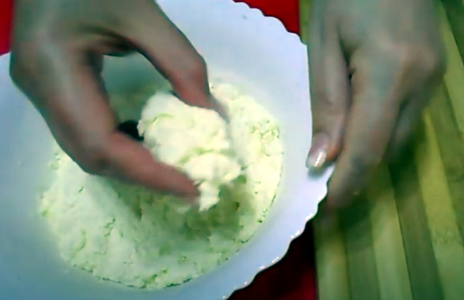 Сырные лепешки на сковороде без кефира