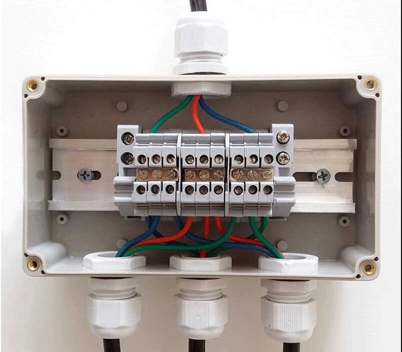 Винтовые клеммы