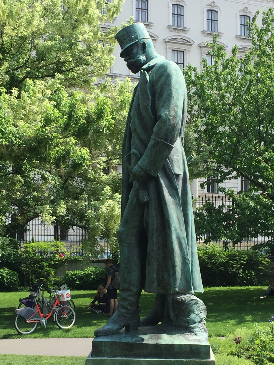 Австрийский император Франц-Иосиф - кумир львовских туроператоров