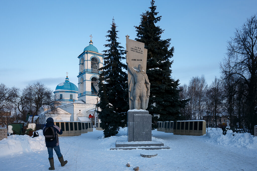 Погода нолинск кировская. Вятский Успенский Трифонов монастырь город Нолинск. Храм в Нолинске Кировской области. Нолинск парк у церкви. Нолинск Киров красивые места.