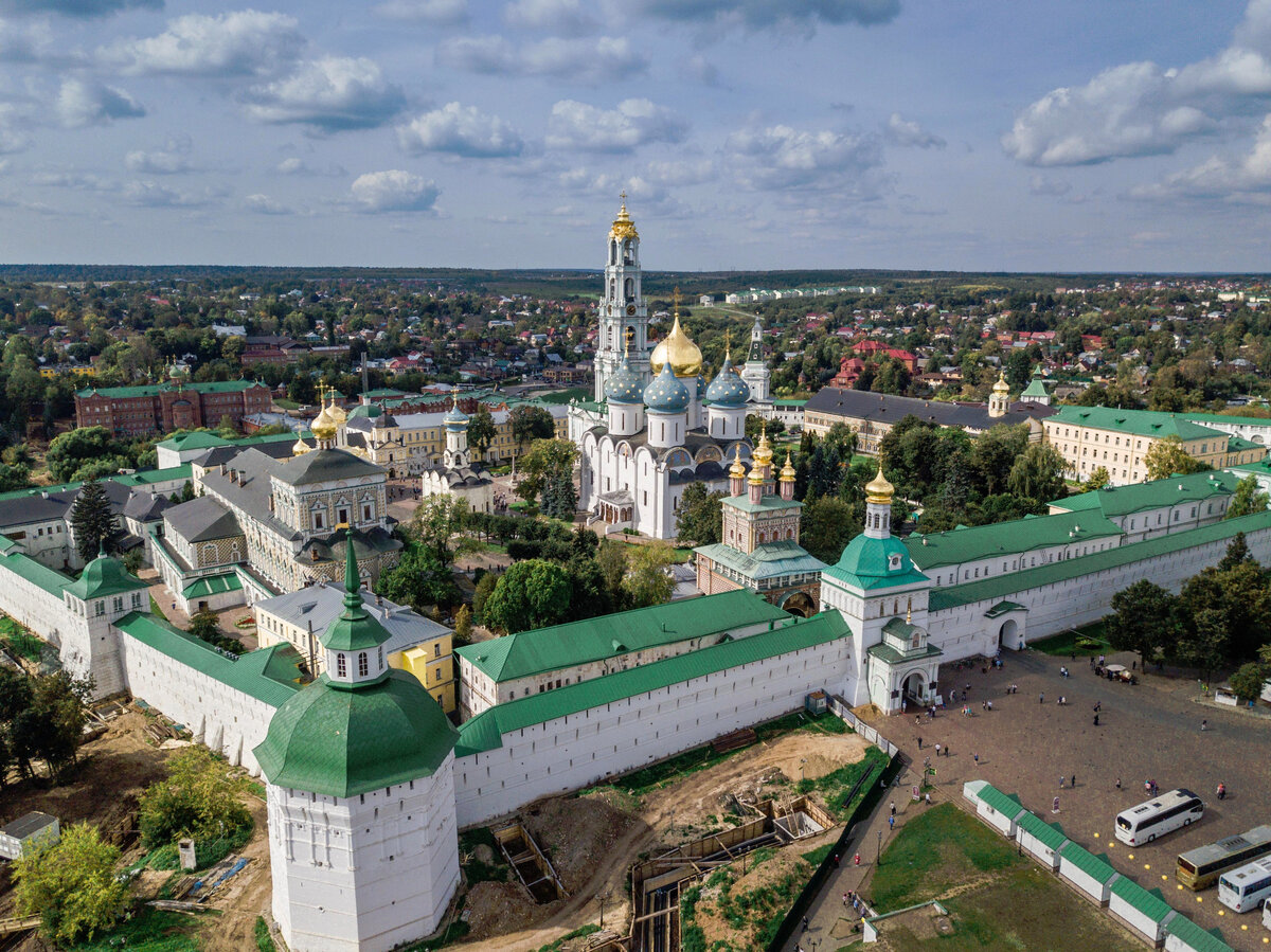 Троице-Сергиева Лавра в Сергиевом Посаде с высоты птичьего полета. Больше фото в инстаграм @juliaruspirit