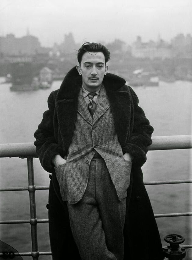 Молодой Сальвадор Дали 1936 год.