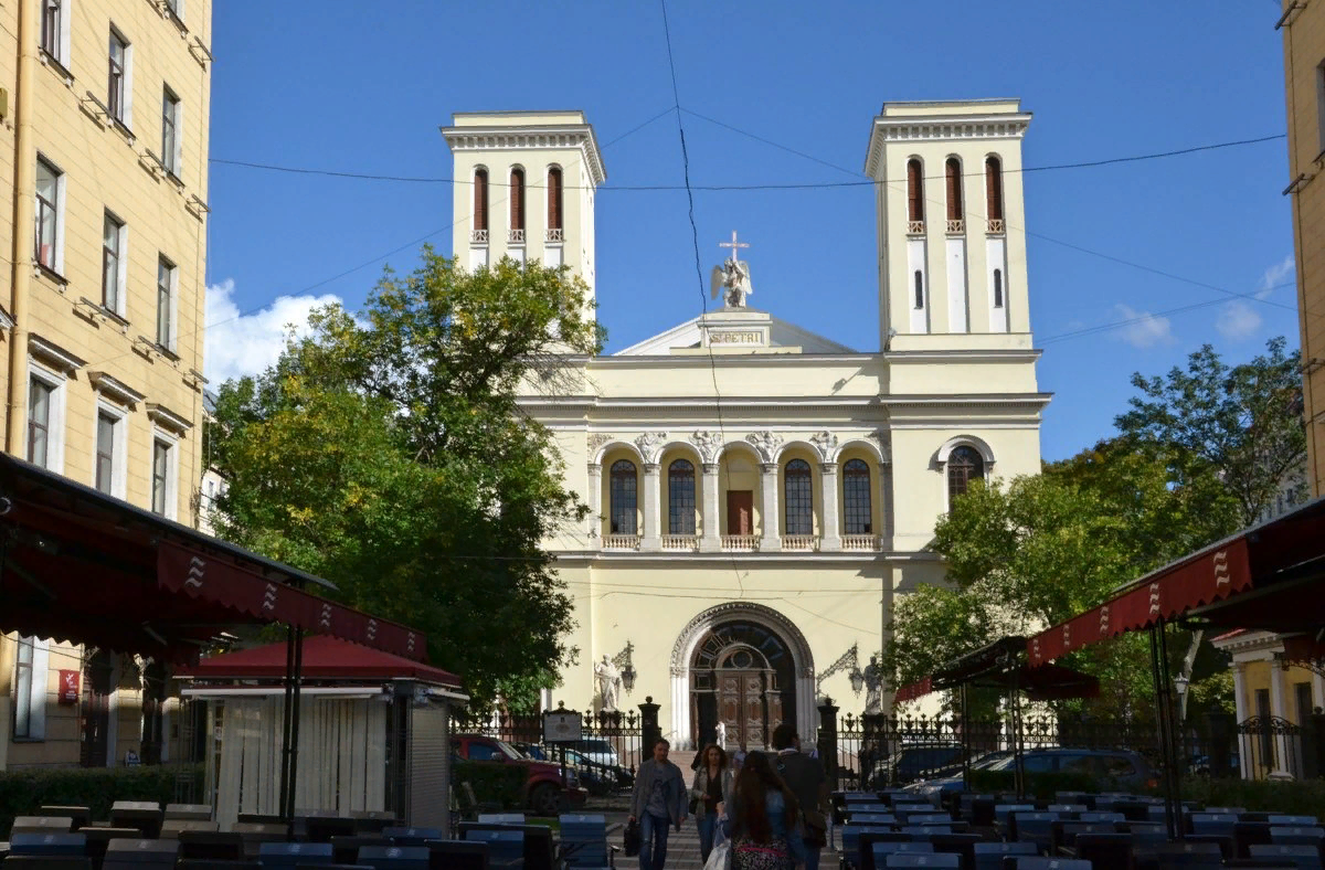 Питер кирха. Лютеранская Церковь святых Петра и Павла (Санкт-Петербург). Лютеранская Церковь святых Петра. Собор Петра и Павла (Петрикирхе). Лютеранский собор Петра и Павла в СПБ.